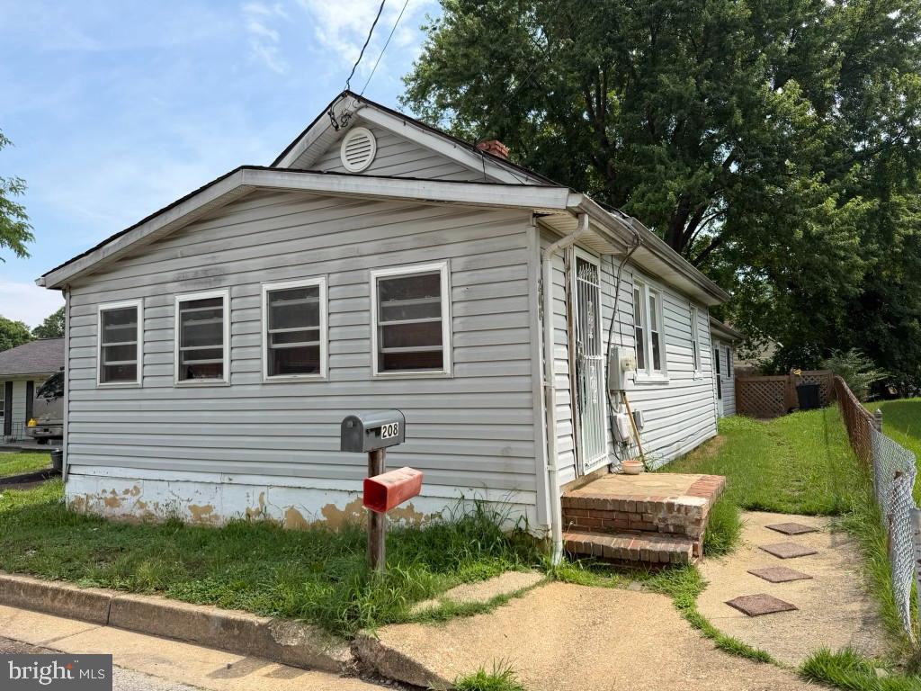 208 Parker Ave — photo