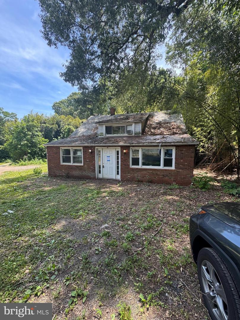 15 Tracys Ln — photo
