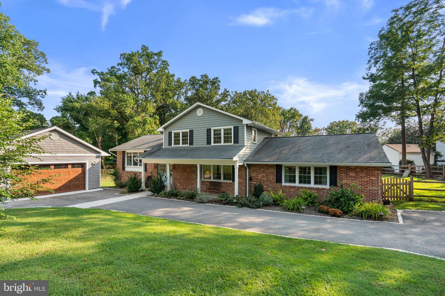 384 Eagle Hill Rd — photo