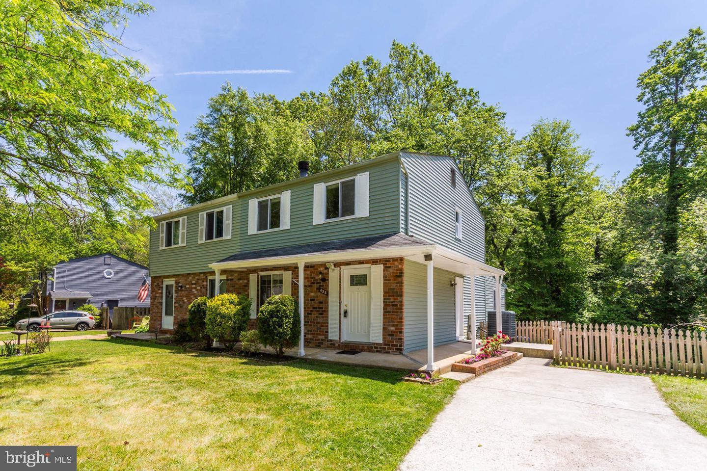 425 Blossom Tree Ct — photo