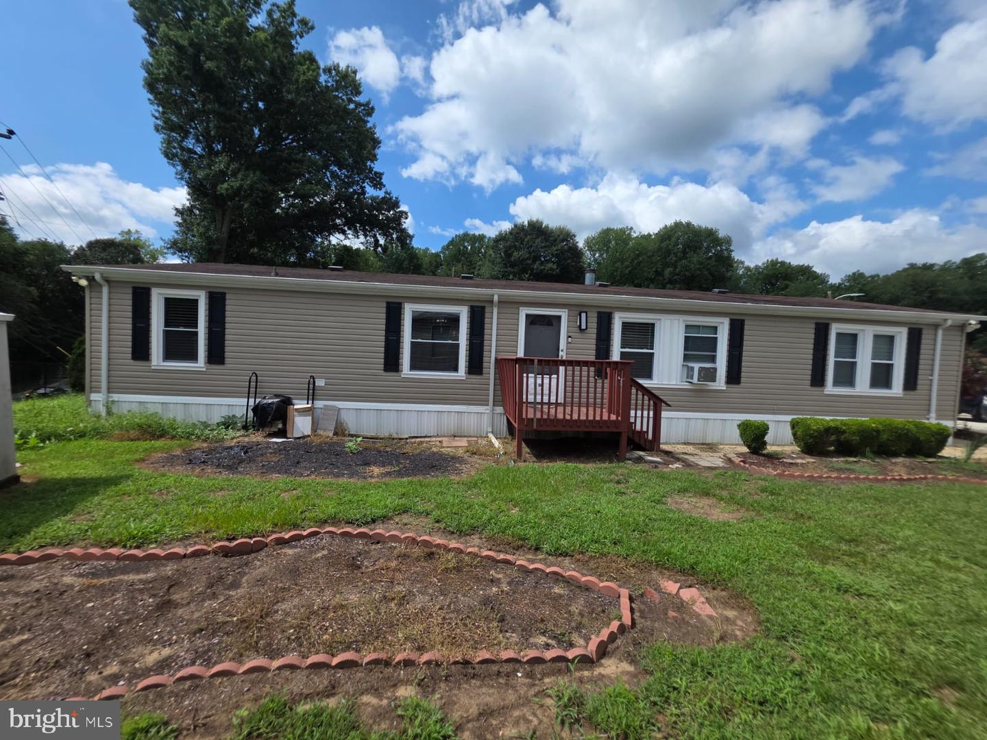 146 Patuxent Mobile Est — photo