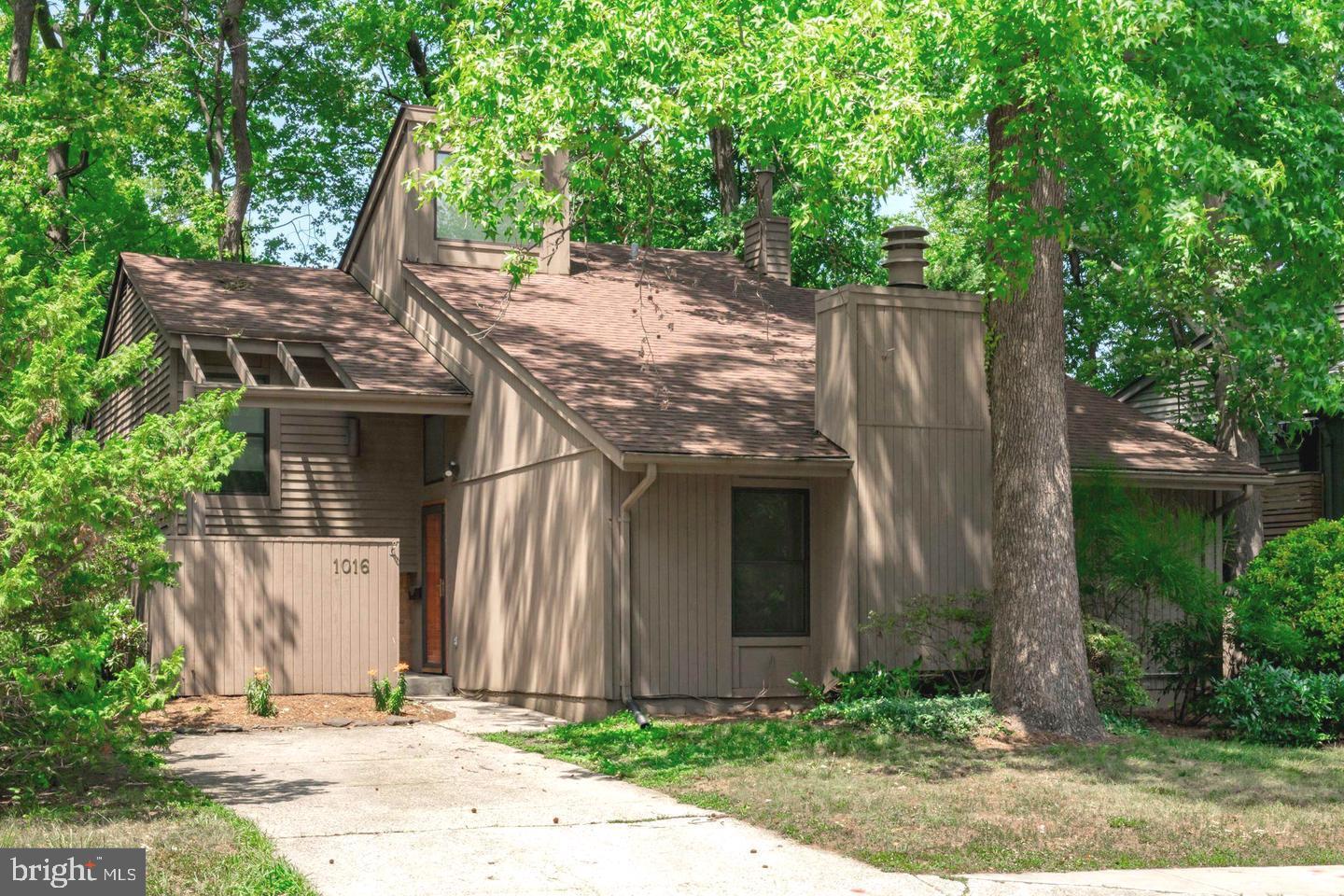 1016 Timber Creek Dr — photo