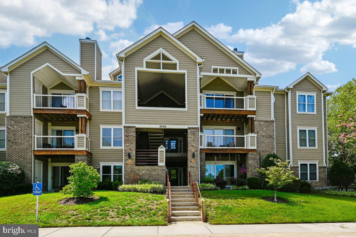 605-B Admiral Dr #108 — photo