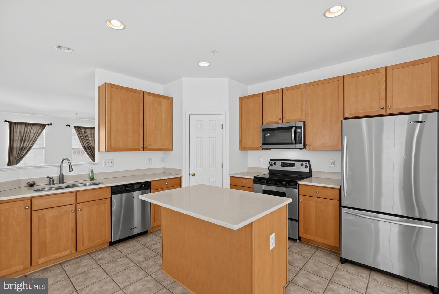 1011 Railbed Dr — photo