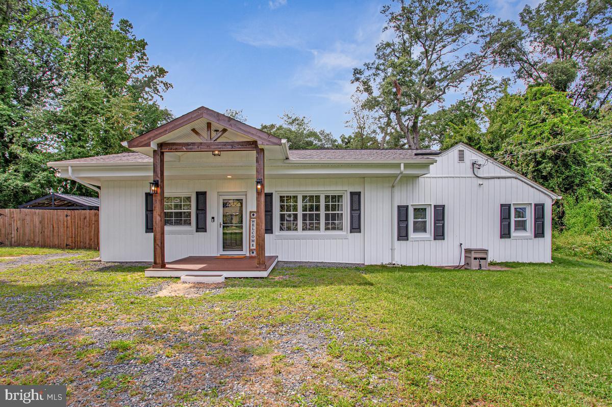 8116 Foxwell Rd — photo