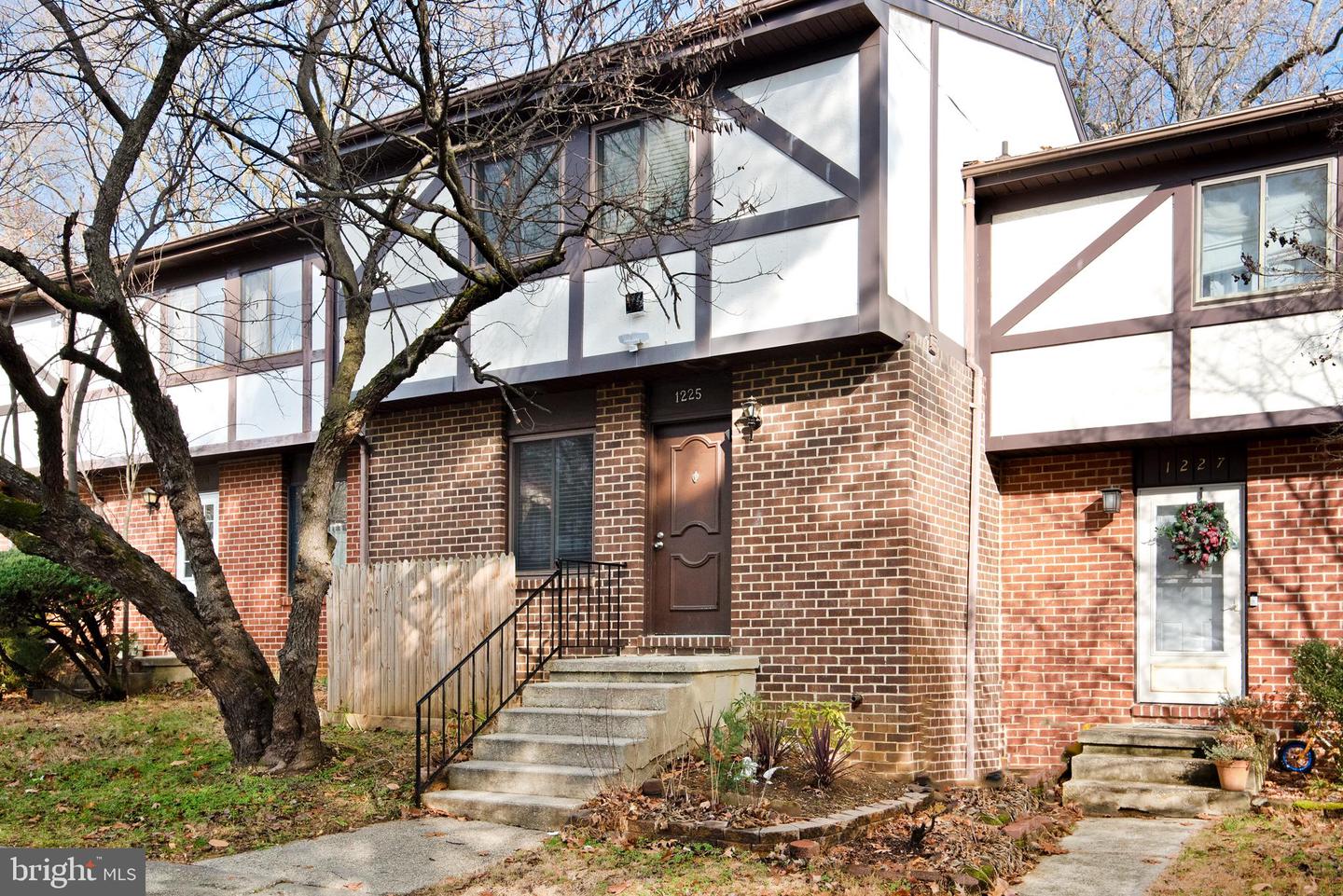 1225 Driftwood Ct — photo