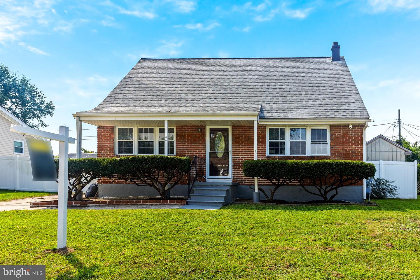 105 Albert Dr — photo