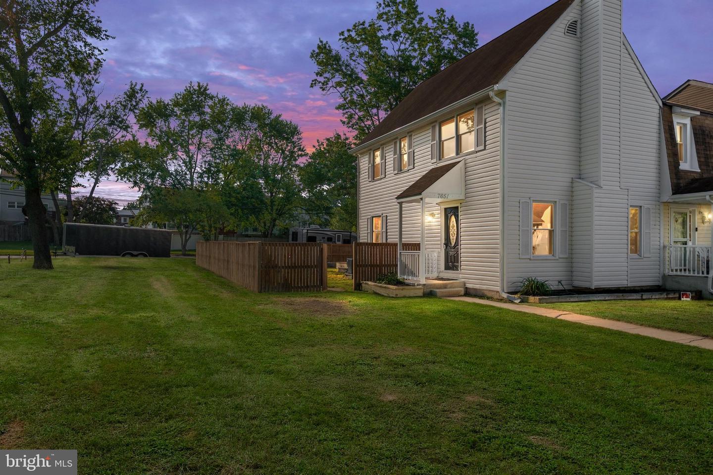 7651 Beth Noelle Ct — photo