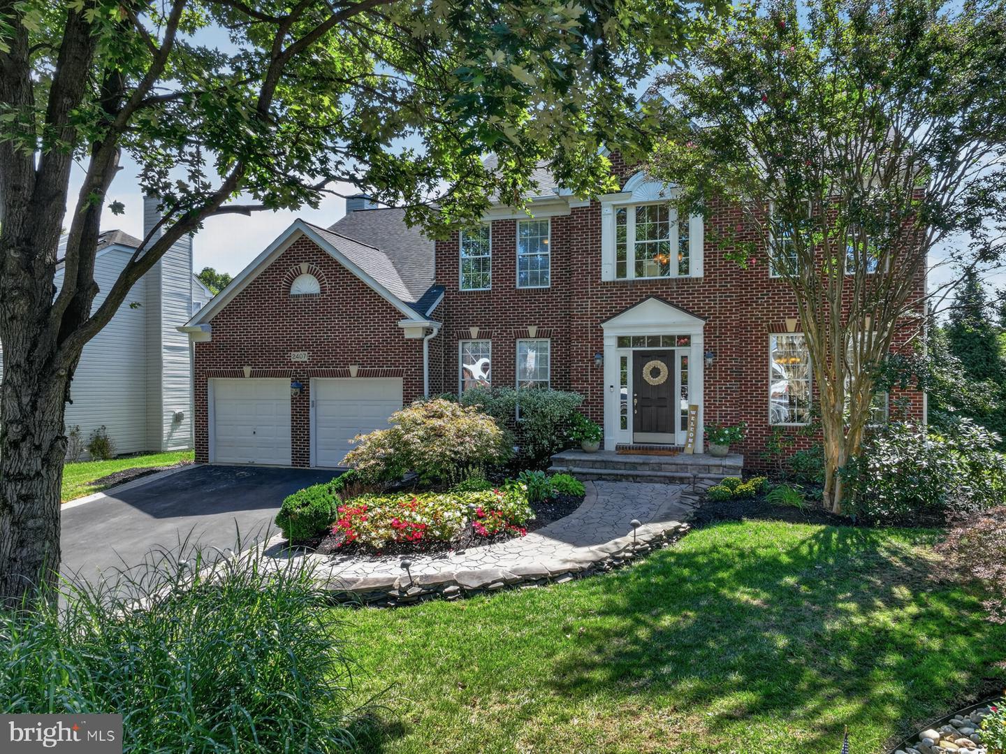 2407 Lawndale Ct — photo