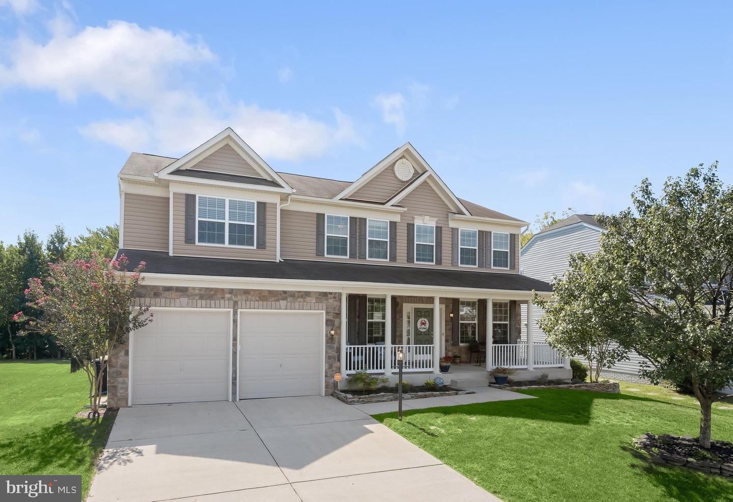 715 Blackhorse Trl — photo