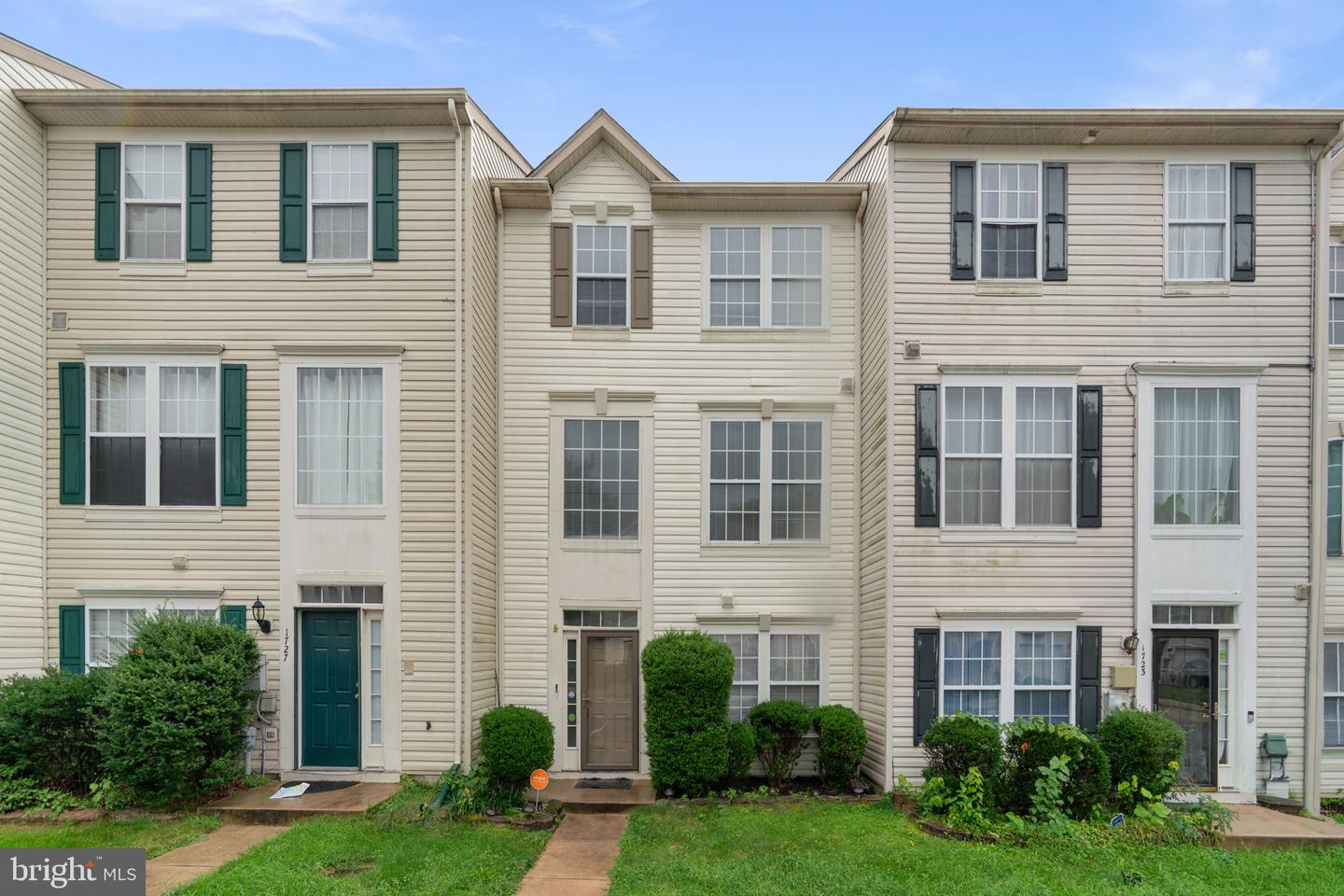 1725 Sea Pine Cir — photo