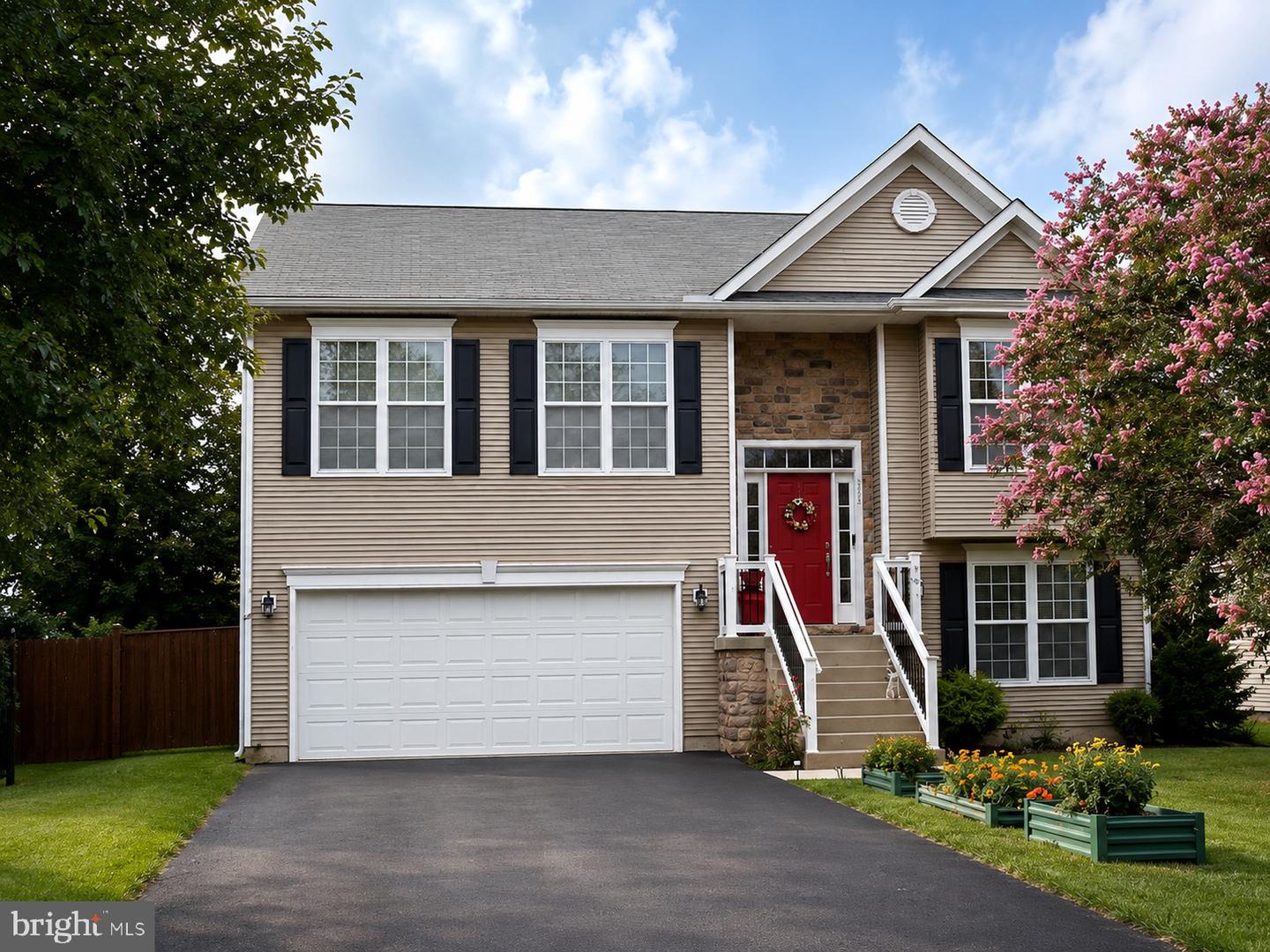 326 Margate Dr — photo