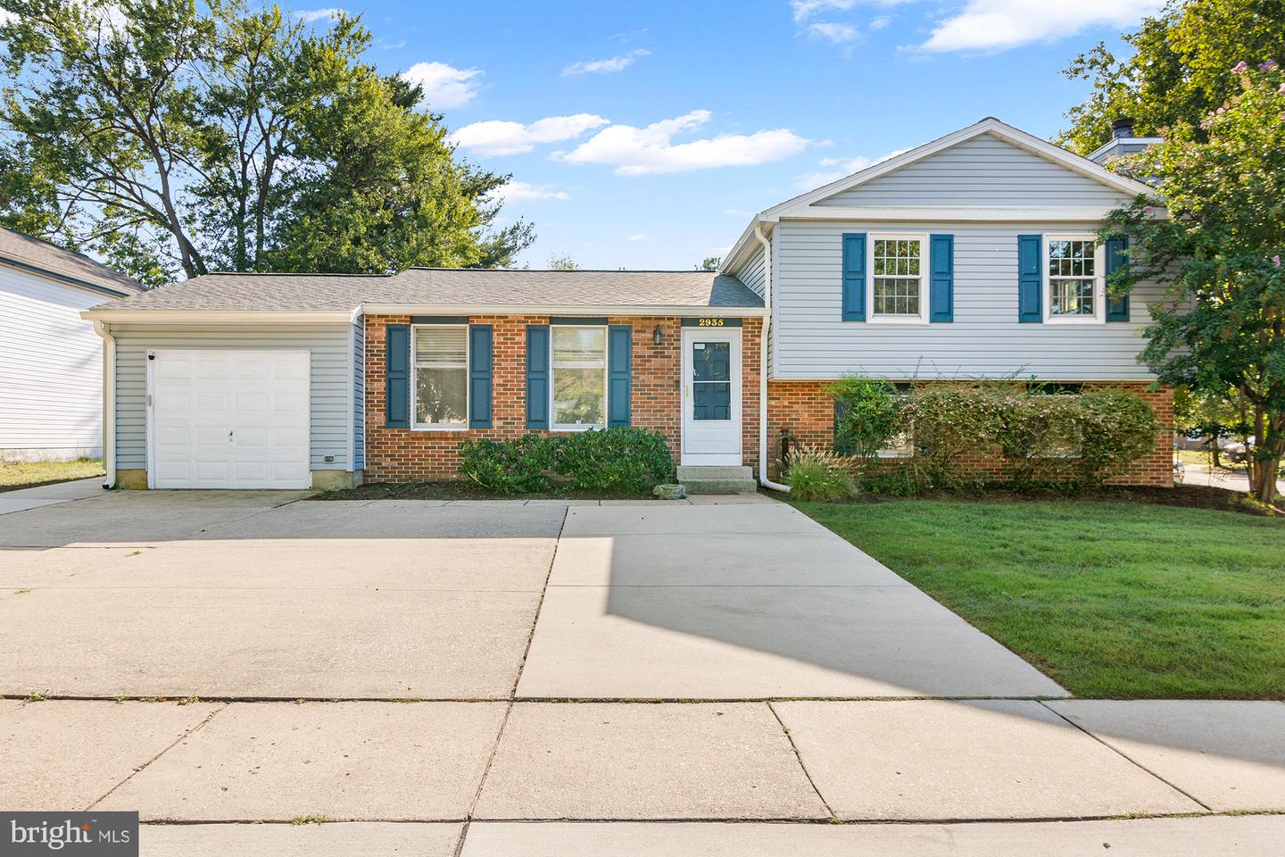 2935 Beaver Brook Ct — photo