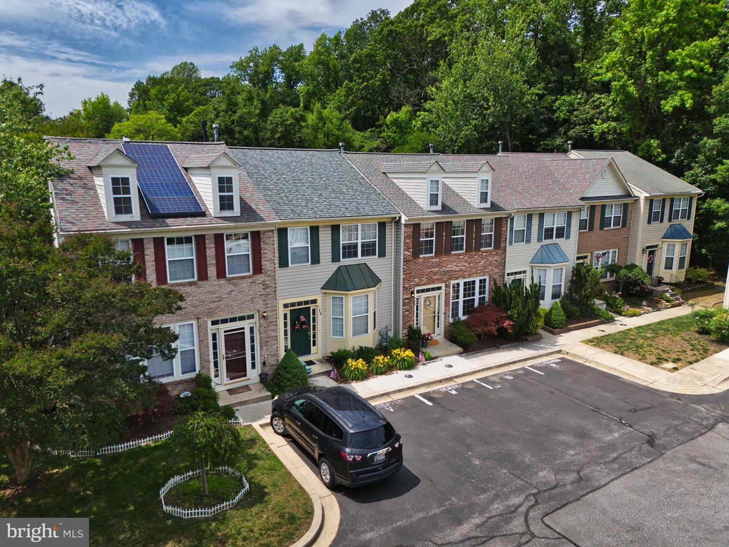150 Quiet Waters Pl — photo