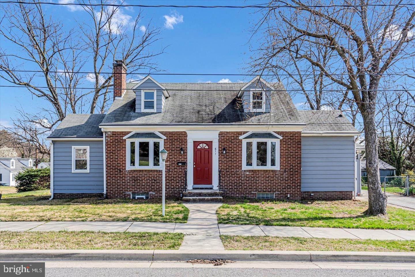 611 West Dr — photo
