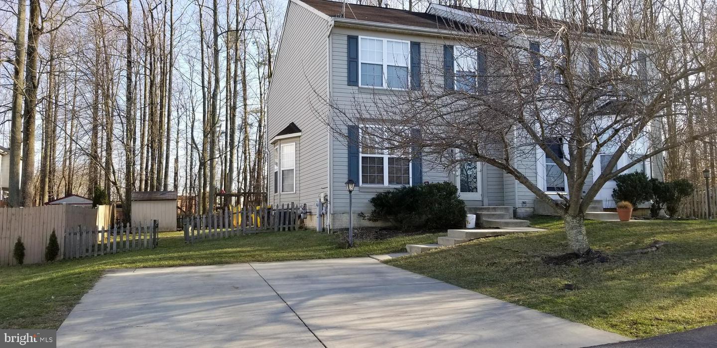 836 Knob Ct — photo