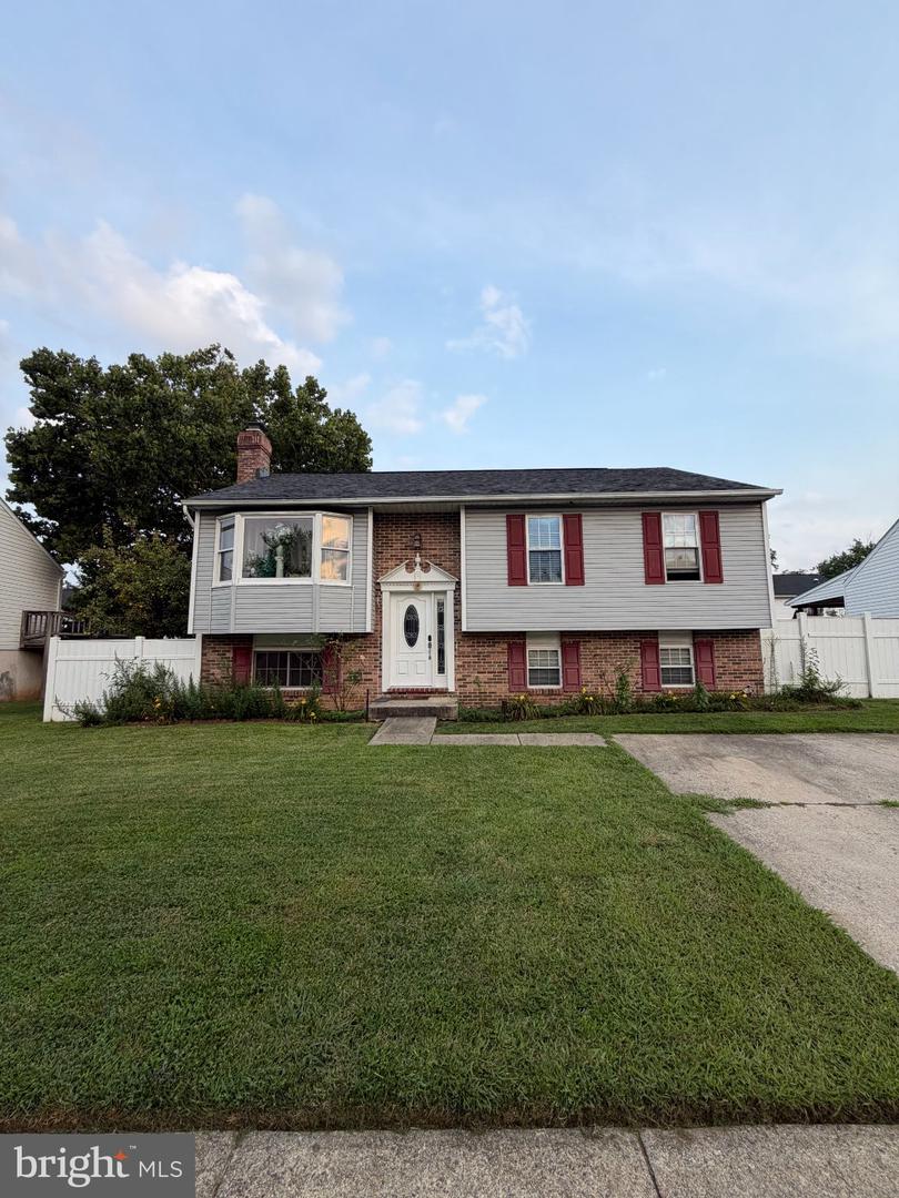 457 Mary Kay Ct — photo