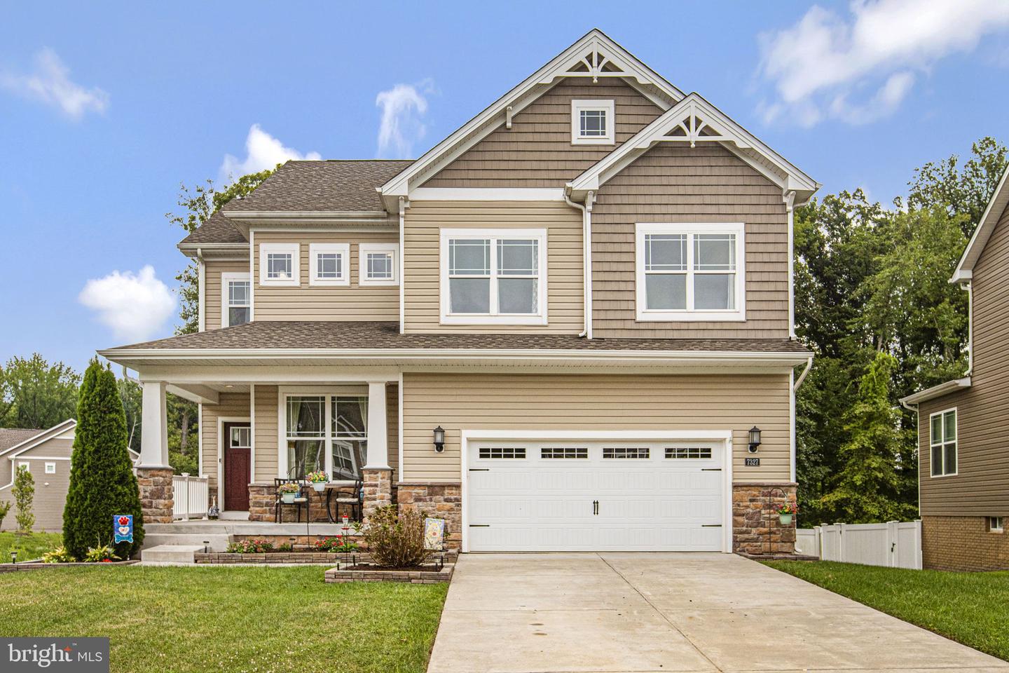 7327 Hargrove Ct — photo