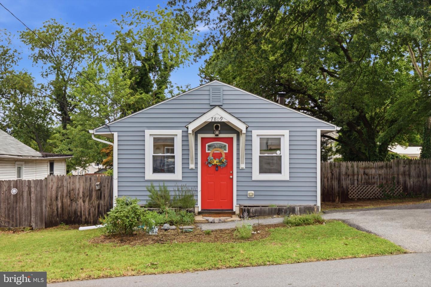 7809 Bridge Dr — photo