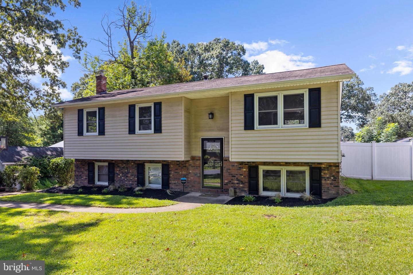 214 Beach Road, Pasadena, MD 21122 — photo 2