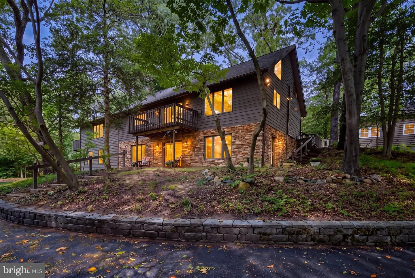 8208 Edwin Raynor — photo
