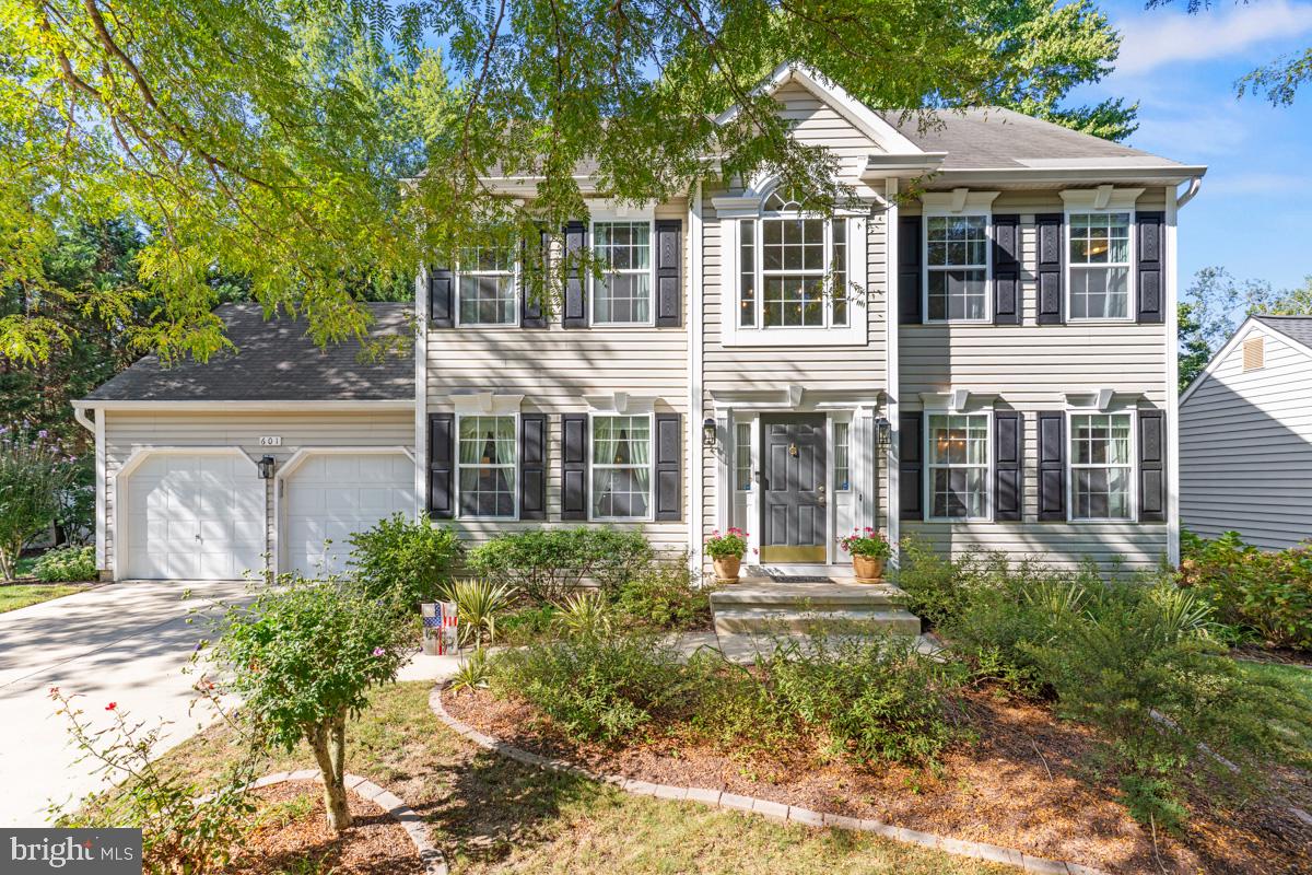 601 Robinson Place Ct — photo