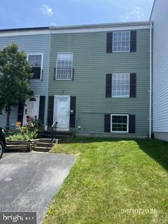 608 Greenbriar Ln — photo