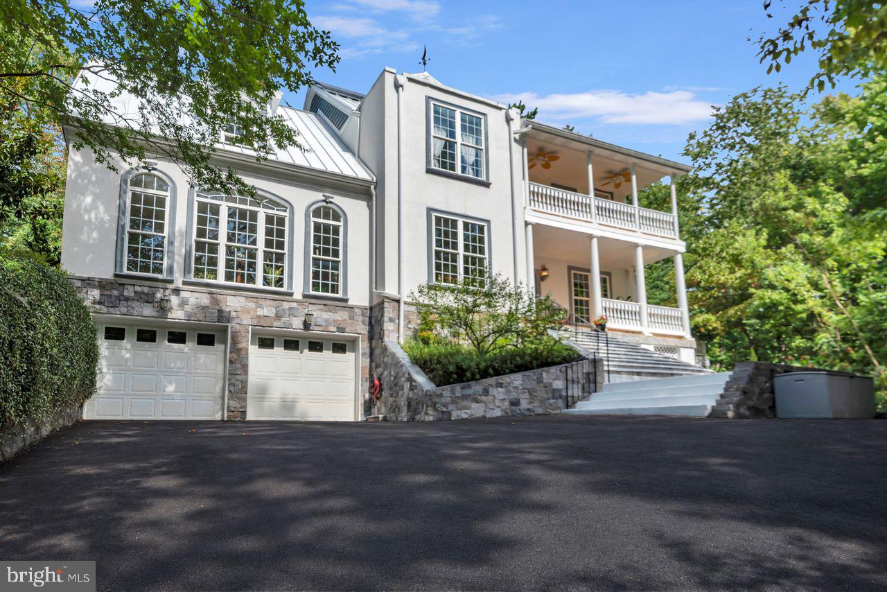 527 Forest Rd — photo