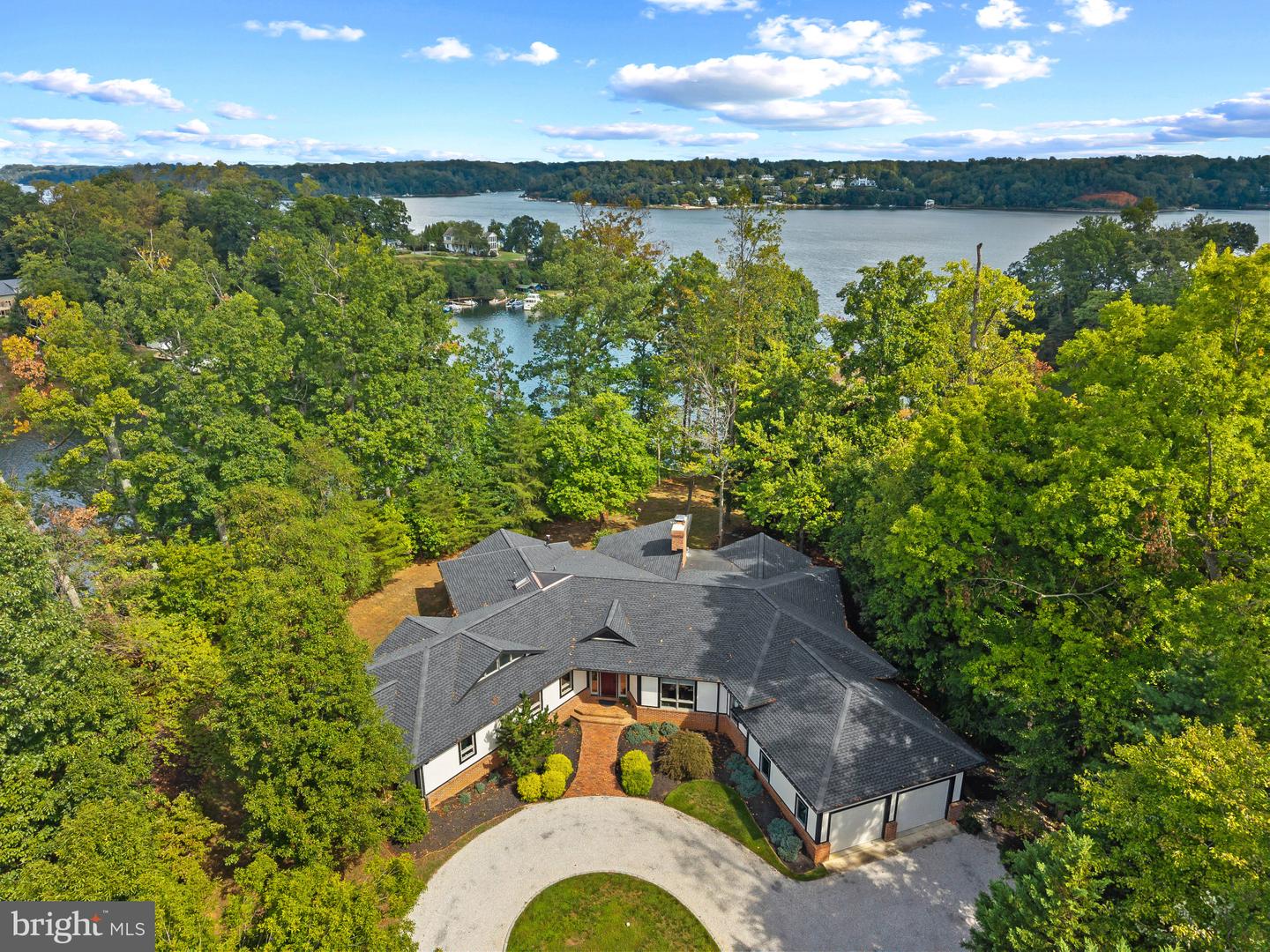 1800 River Watch Ln — photo