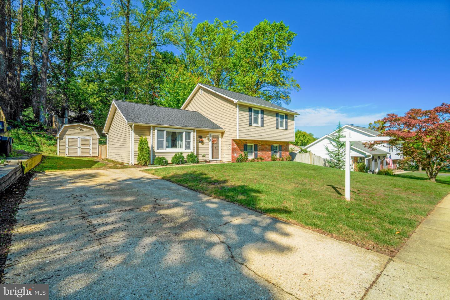 936 Marine Dr — photo