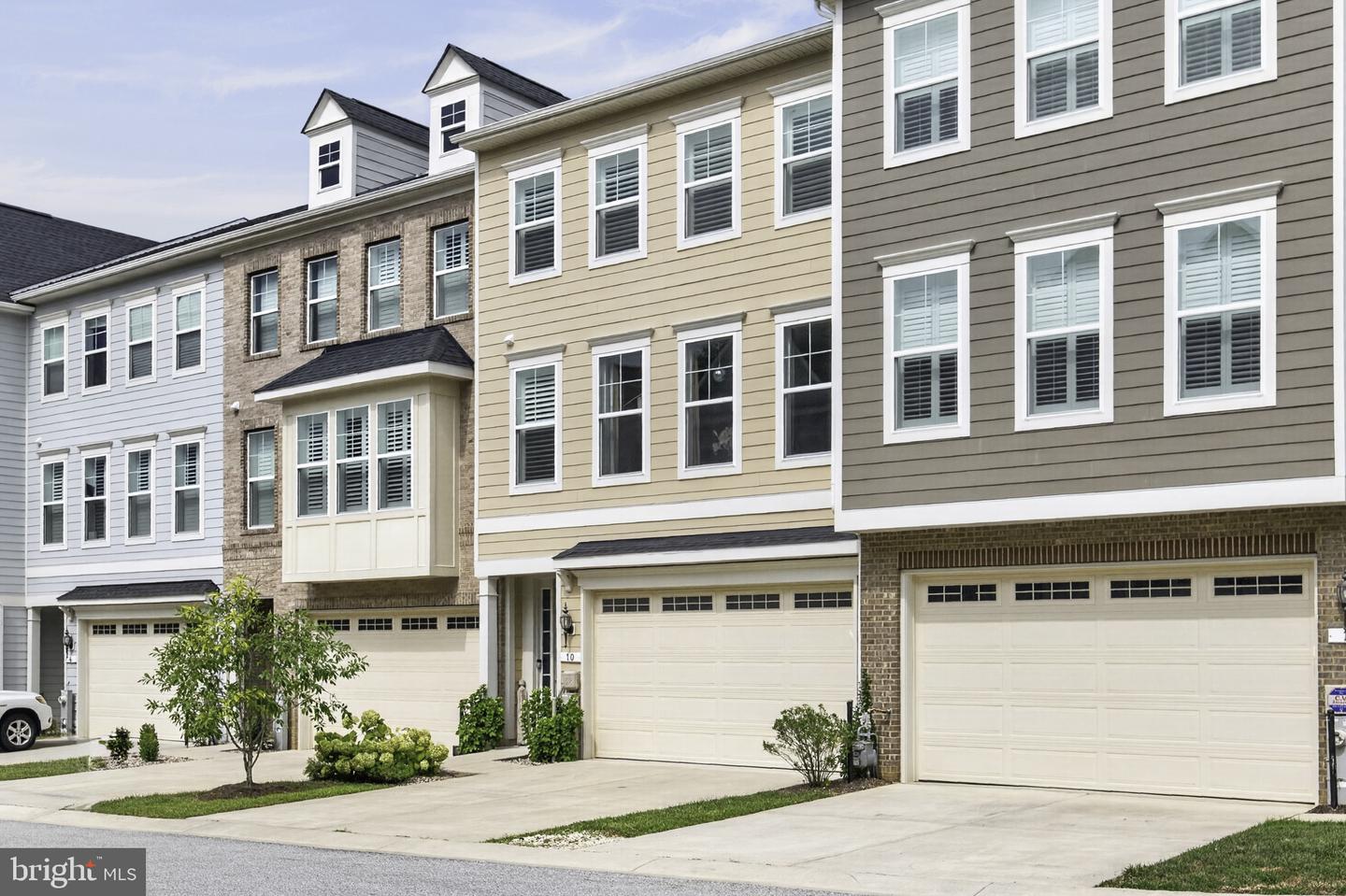 10 Enclave Ct — photo