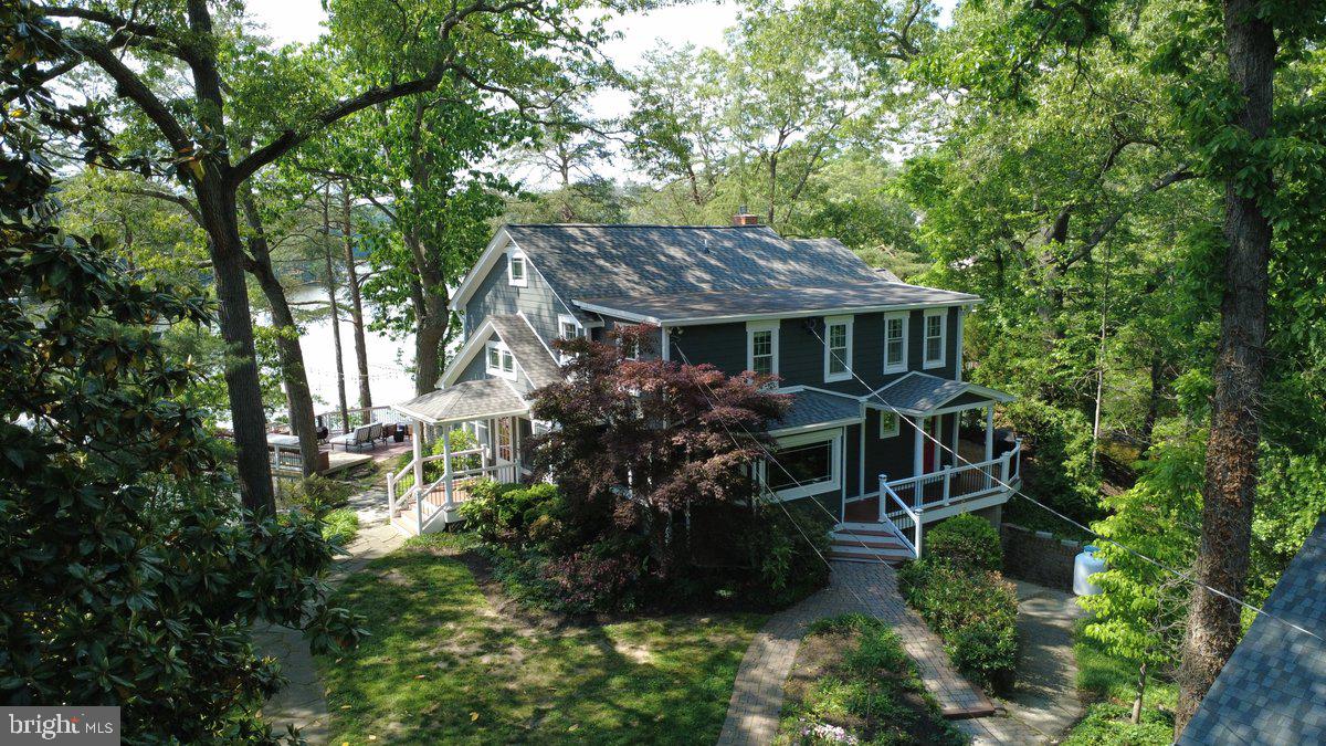 300 Magothy Bridge Rd — photo