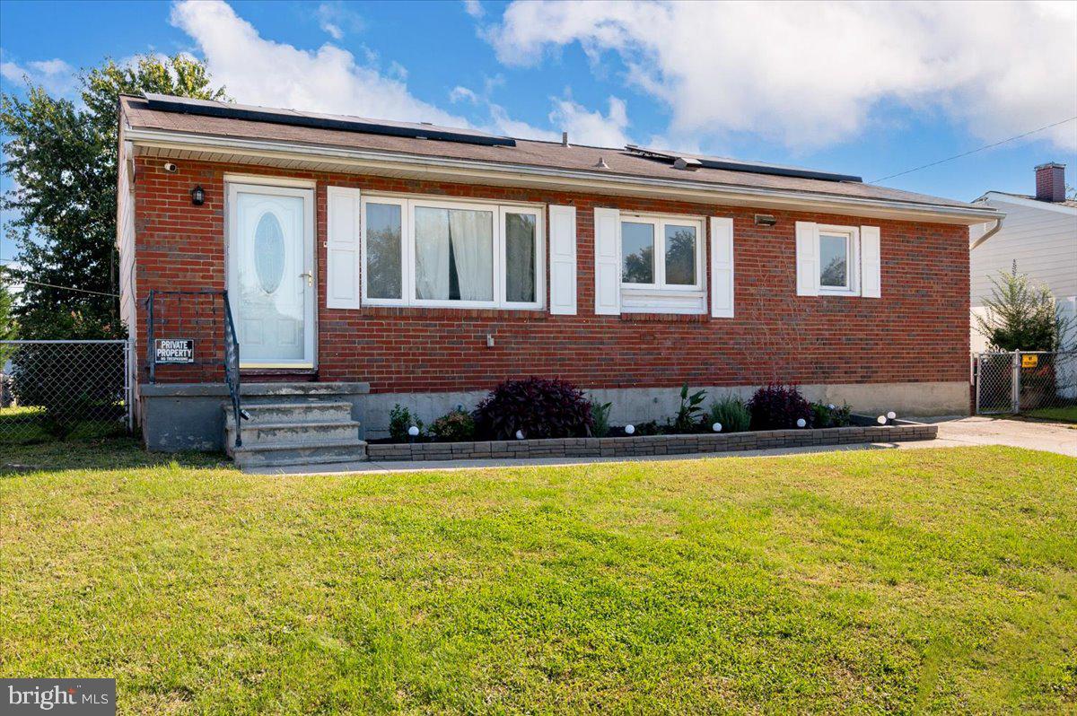 1106 Cedarcliff Dr — photo
