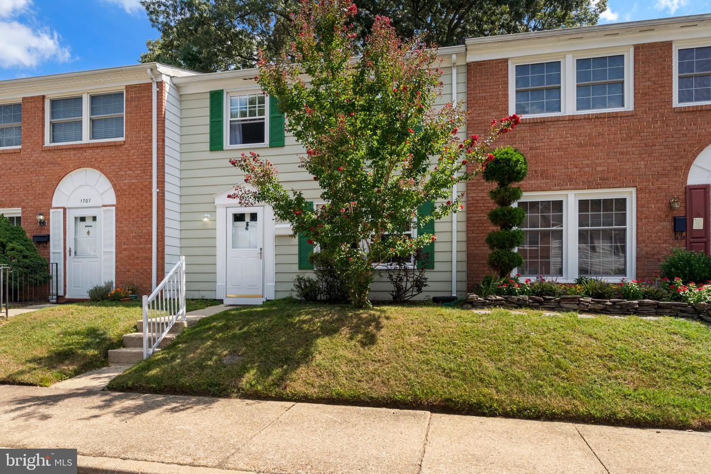 1705 Gunwood Pl — photo