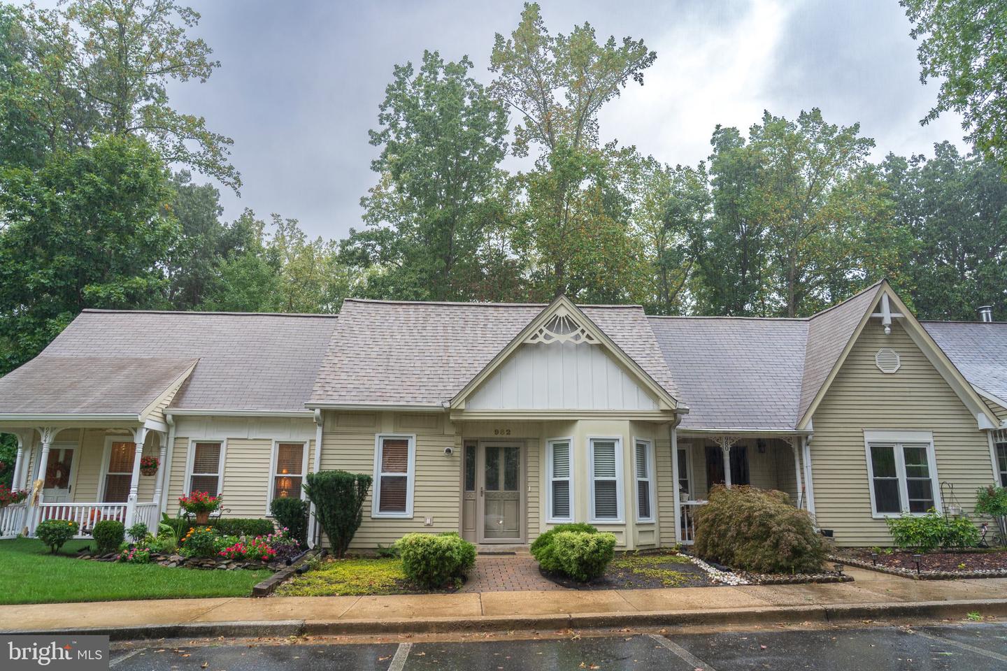982 Riversedge Circle, Annapolis, MD 21401 — photo 2