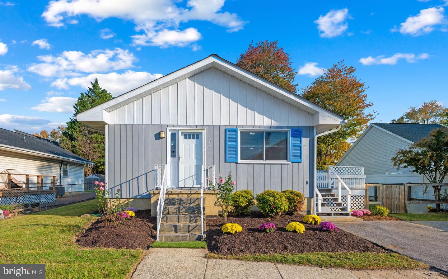 306 Fairmount Dr — photo