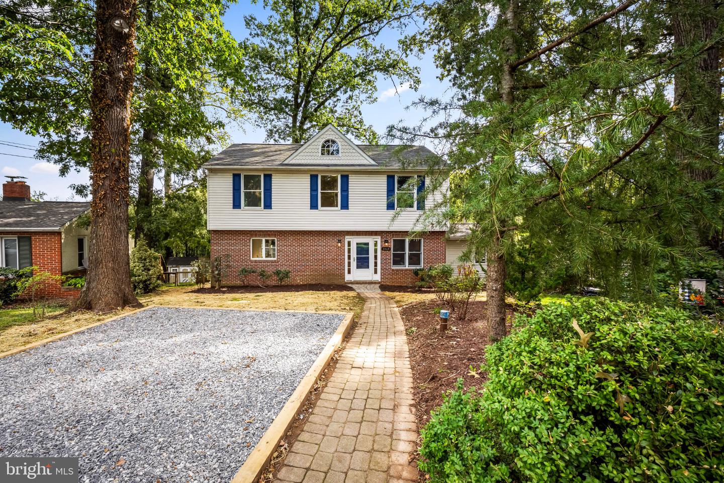 1161 Green Holly Dr — photo
