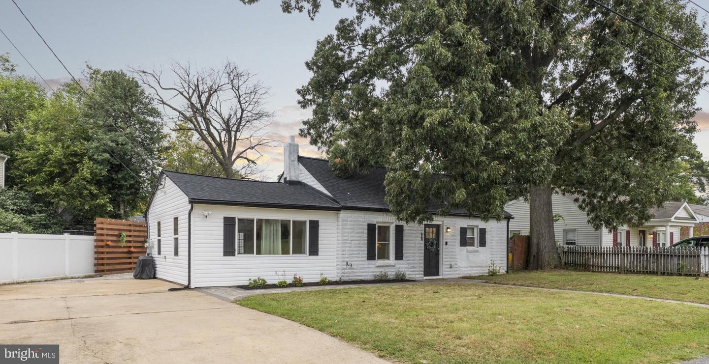 7684 Pine Haven Dr — photo