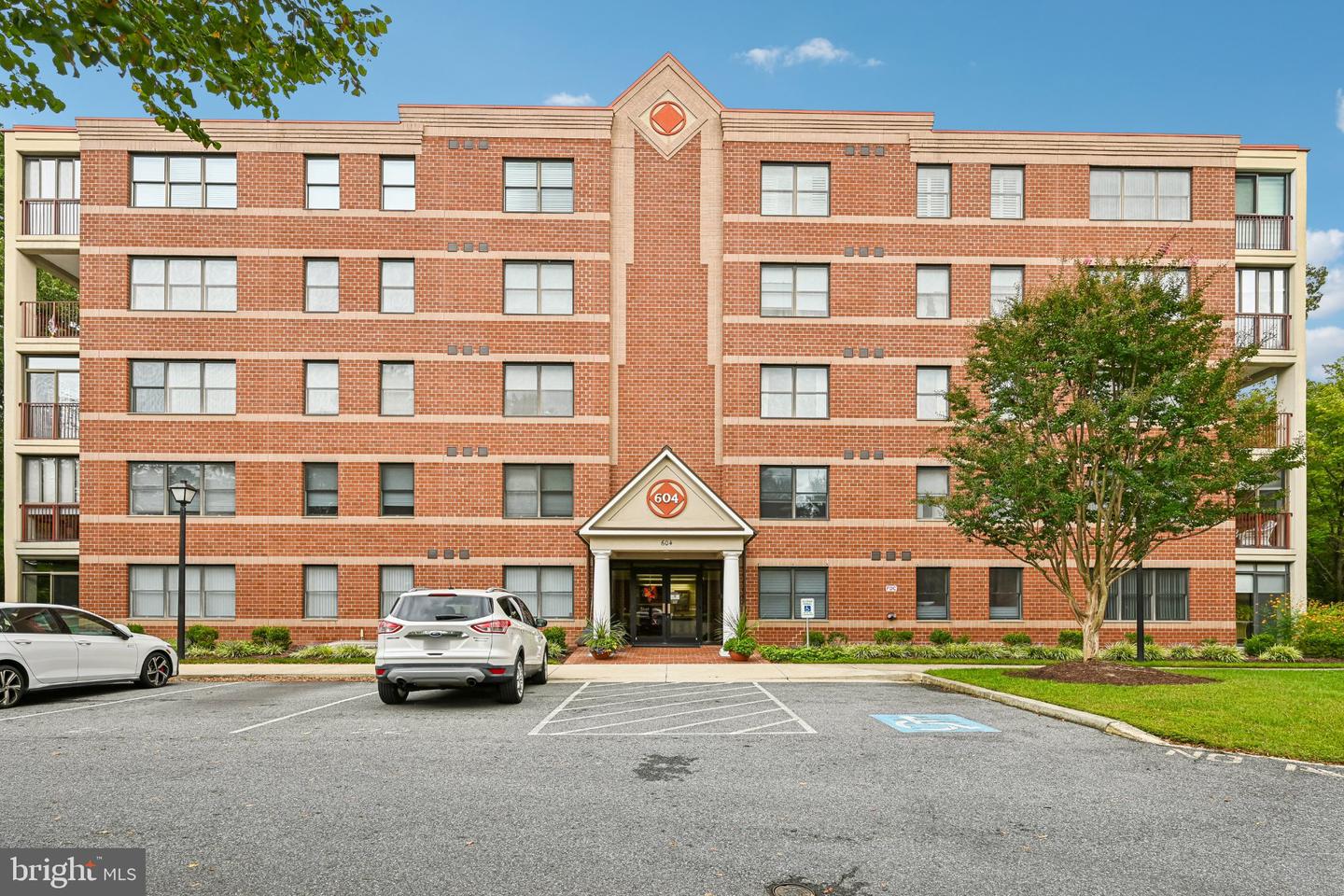 604 McKinsey Park Dr #304 — photo