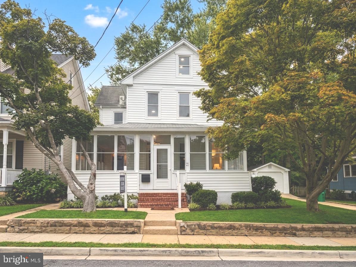 21 Woodlawn Ave — photo