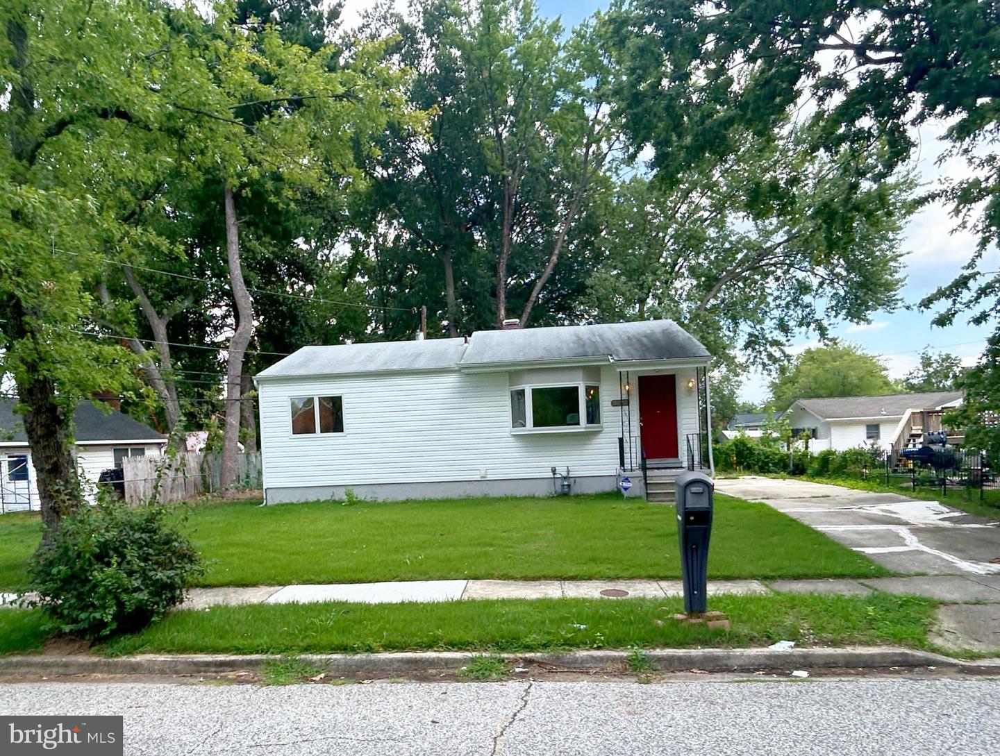 8903 Jeff Mar Dr — photo