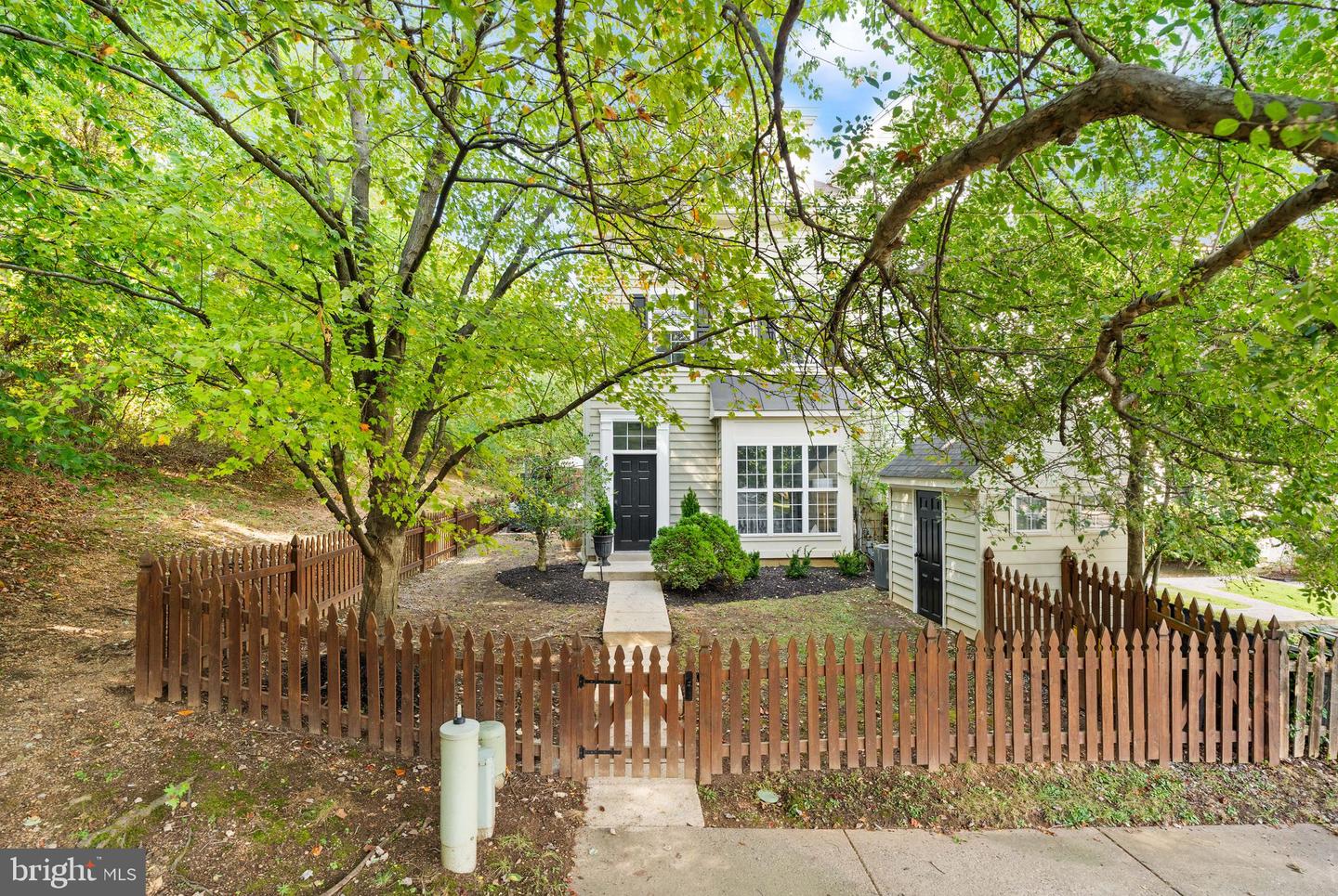 800 Estuary Dr — photo
