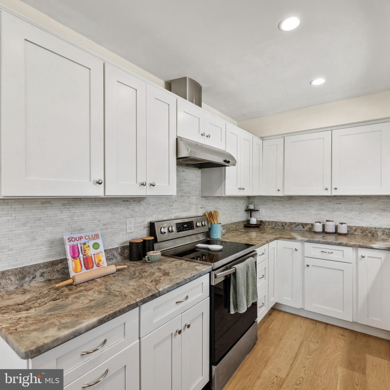 3718 Carroll Dr — photo