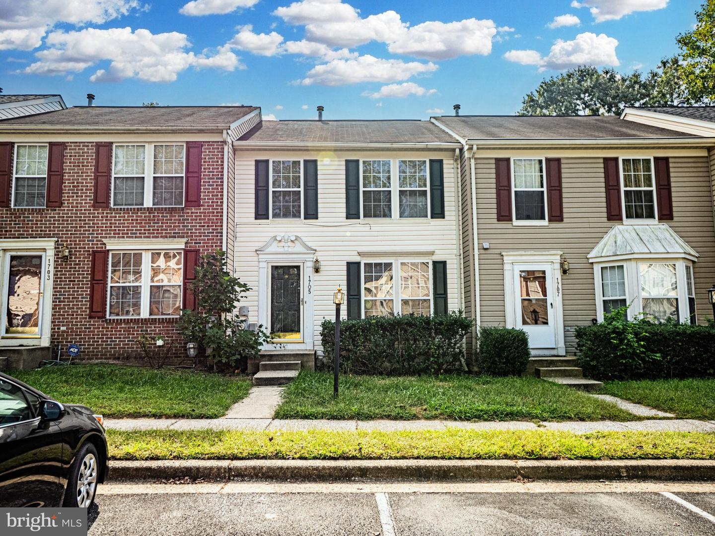 1705 Barnwood Ct — photo