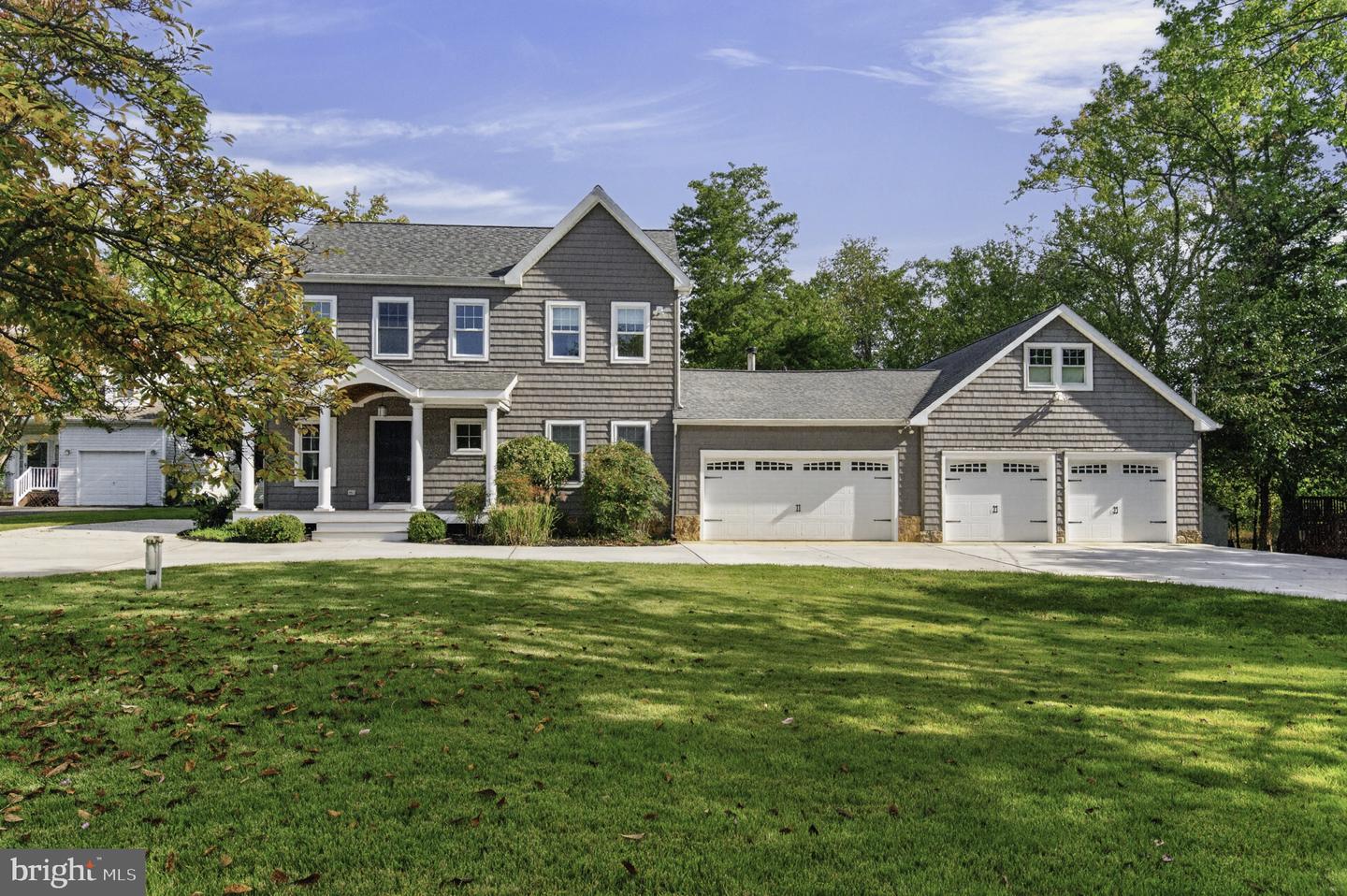 3586 Loch Haven Dr — photo