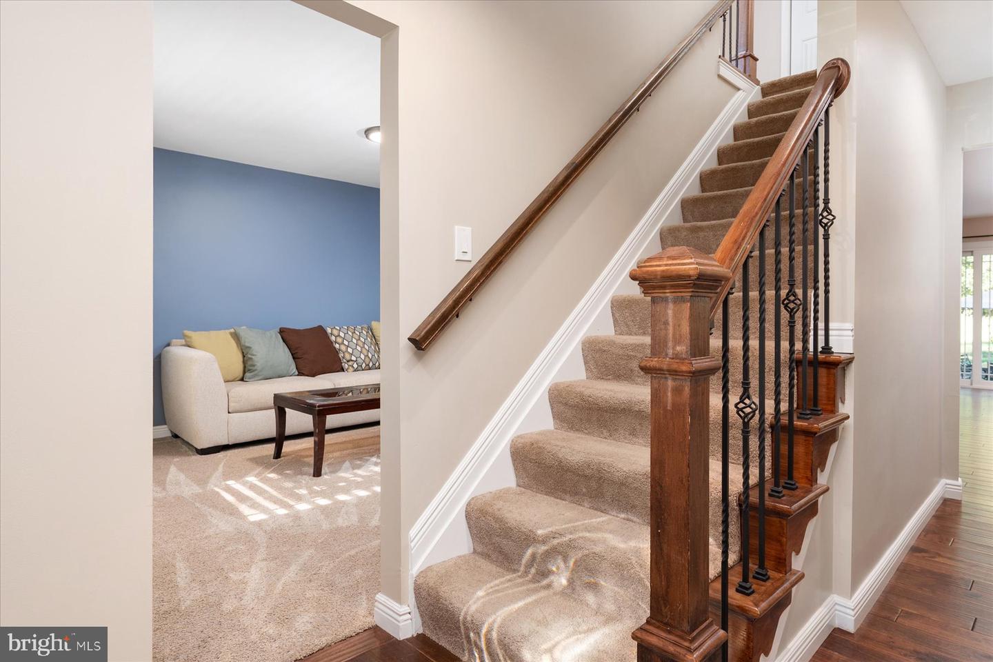 1138 Valley Dr — photo