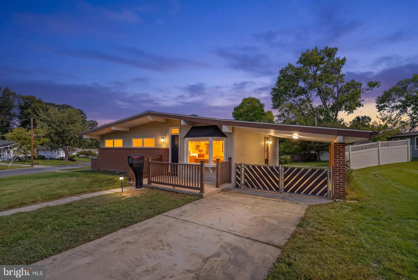 1325 Rippling Ct — photo