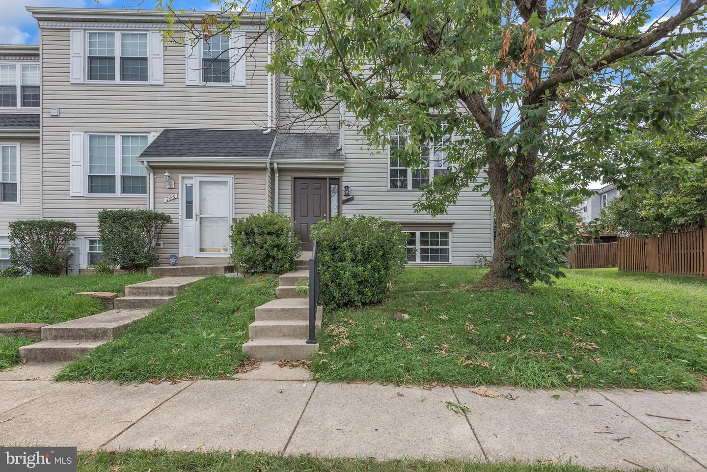 747 Dayspring Dr — photo