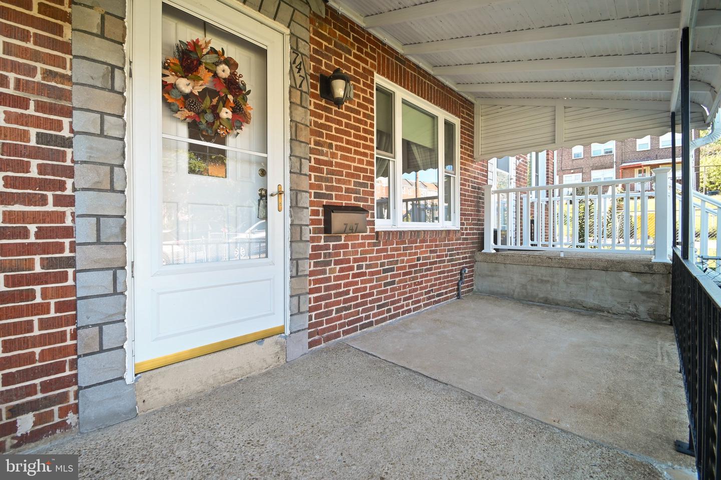 747 Old Riverside Road, Baltimore, MD 21225 — photo 2