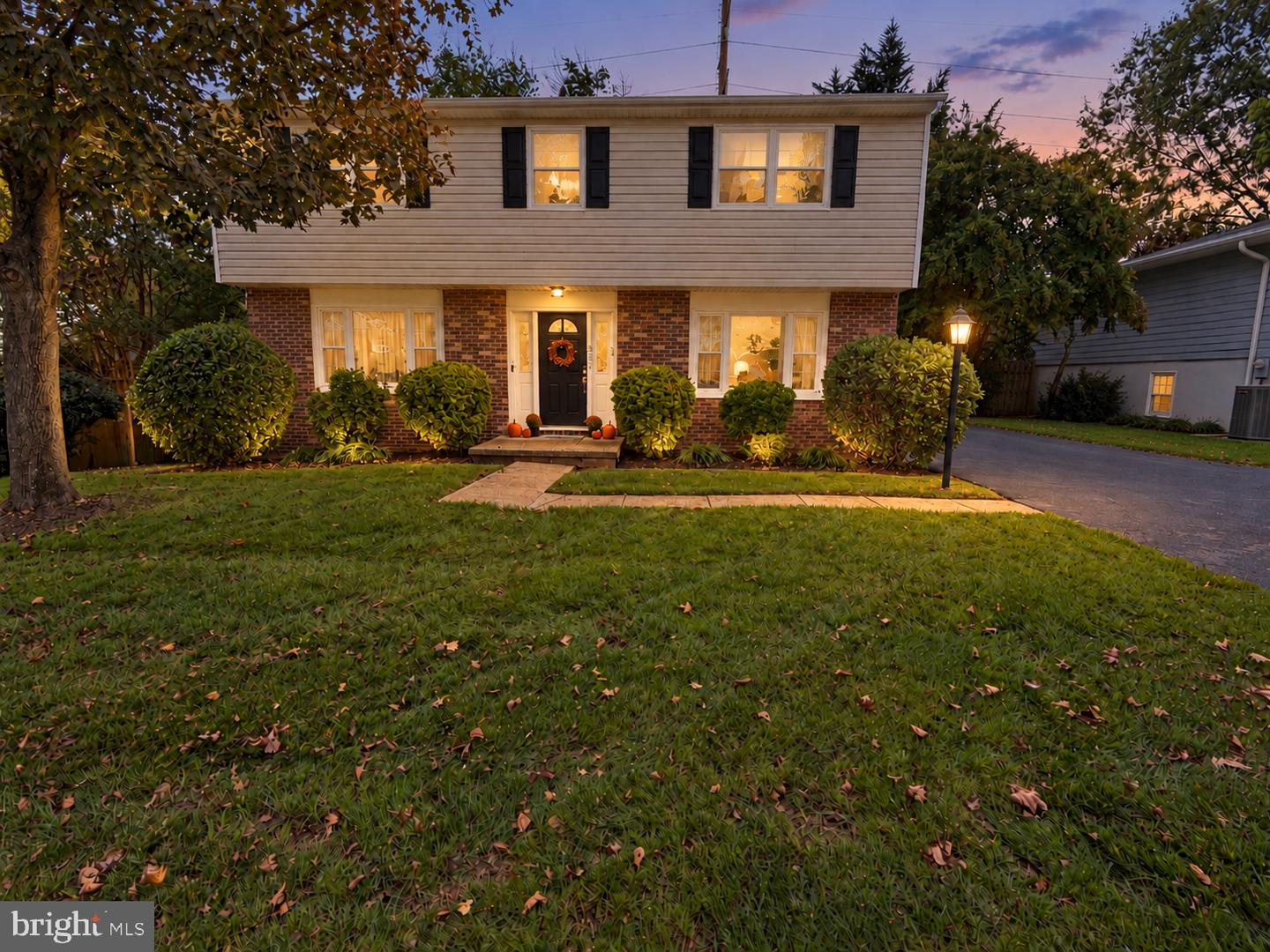 355 Majesty Gln — photo
